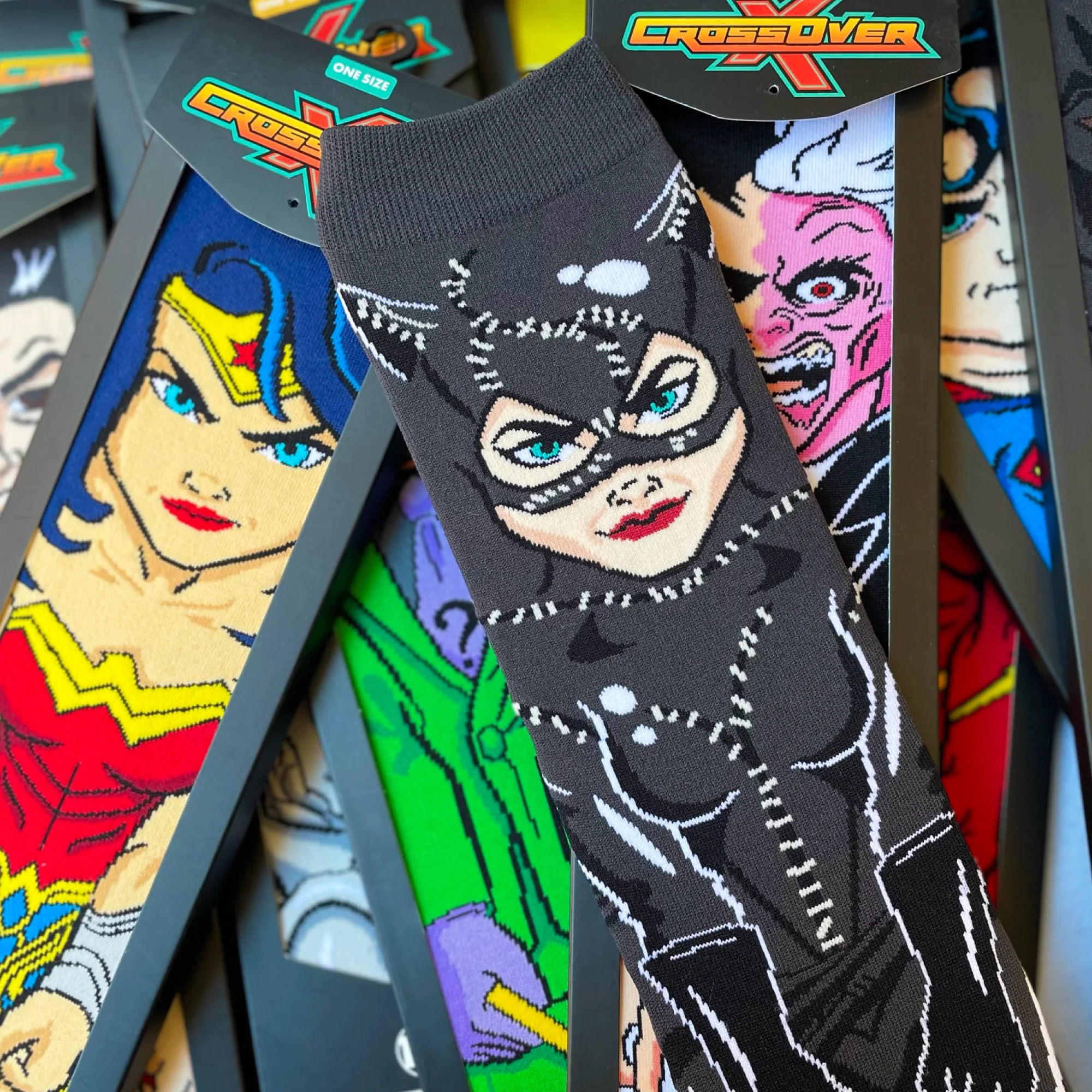 SWAG x CROSSOVER - CATWOMAN (DC014) - PAIR - Image 3